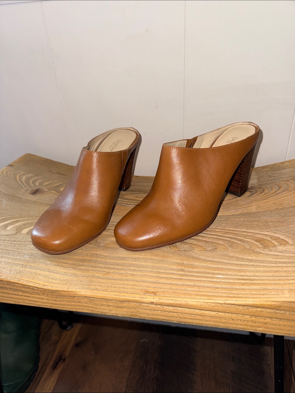Botkier New York Women’s Tan Leather Slip-On Mules Size 7.5